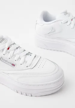 Кроссовки женские REEBOK CLUB C EXTRA