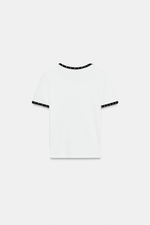 ФУТБОЛКА С КОНТРАСТНЫМИ ЖЕМЧУЖИНАМИ — ZARA