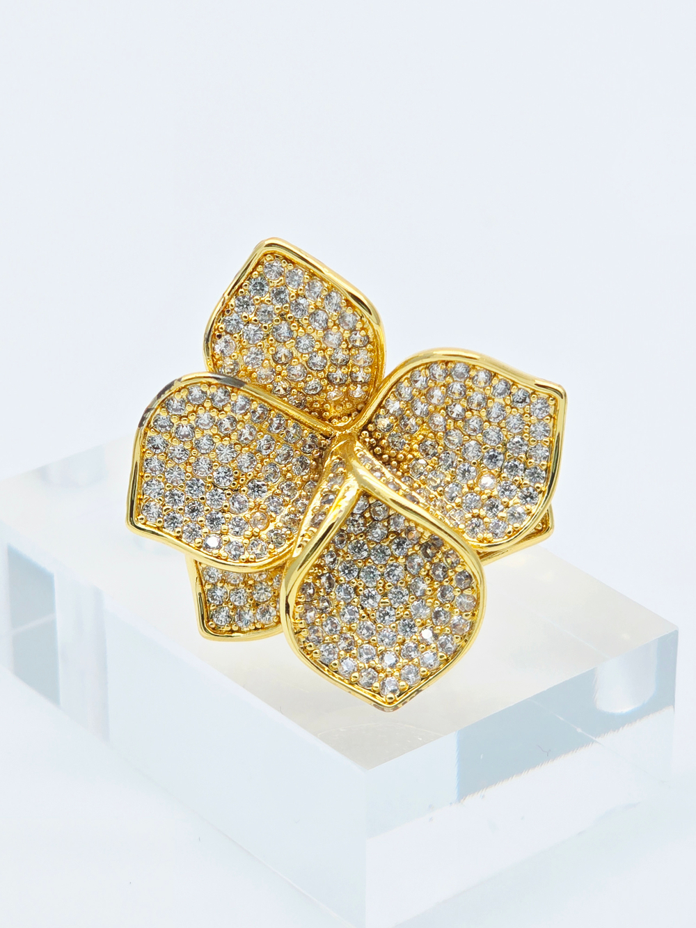 91004651 Кольцо Selena Pearls