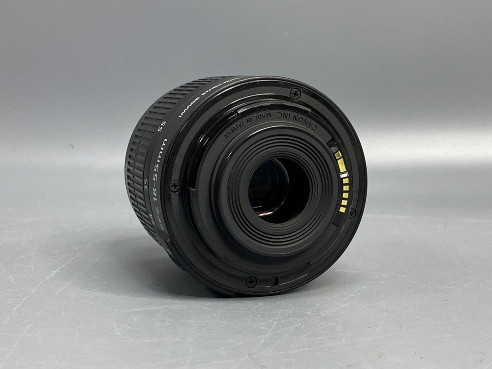 Canon 600D Kit 18-55mm IS II 13.000 кадров