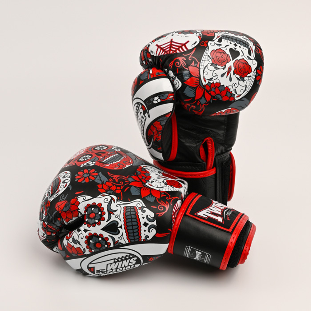 Боксерские перчатки Twins FBGVL3-53 Santa Muerta Red