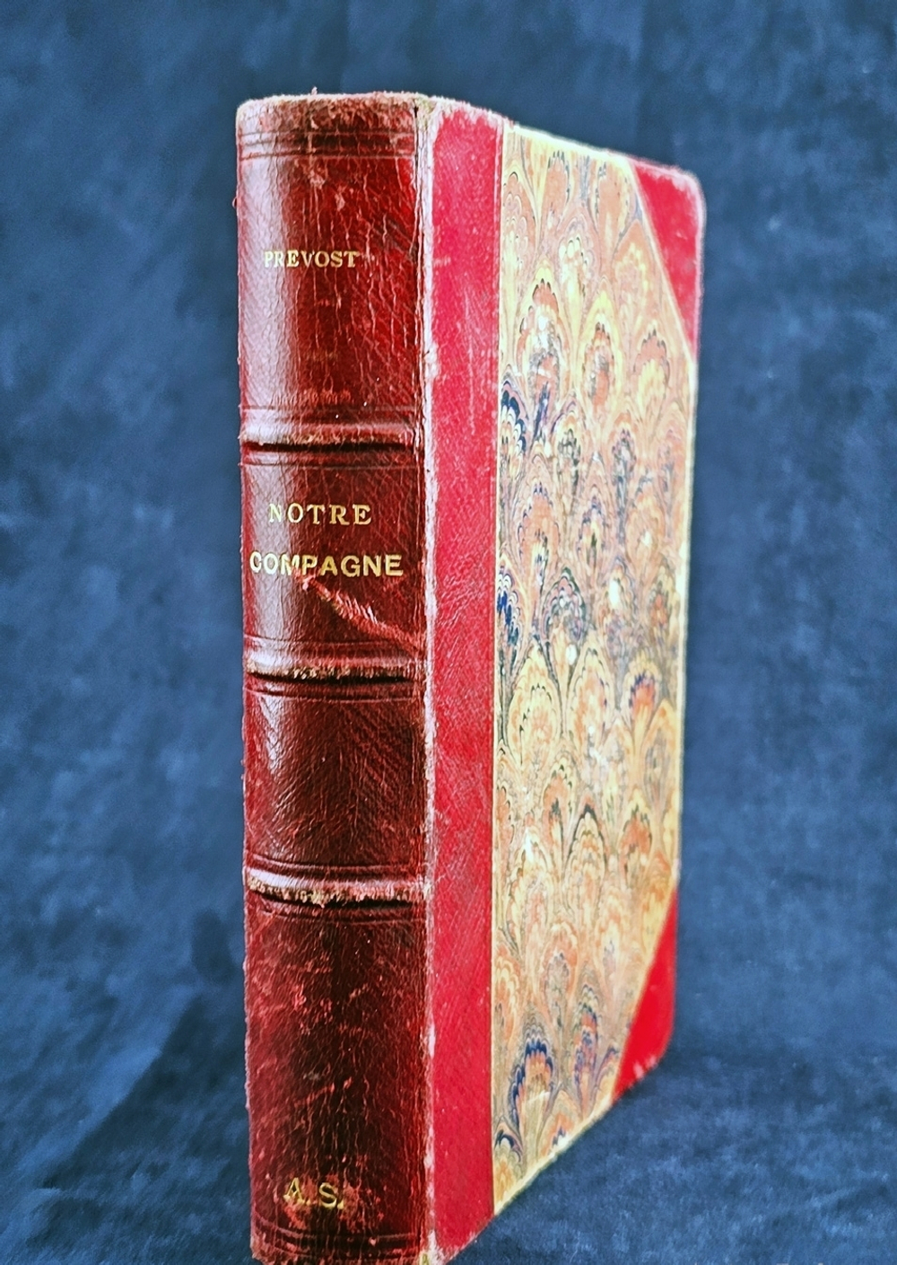 "Notre Compagne (provinciales et parisiennes). Наша спутница (провинциальная и Парижская)". Marcel Prevost (Марсель Прево). 1909г. - антикварное издание