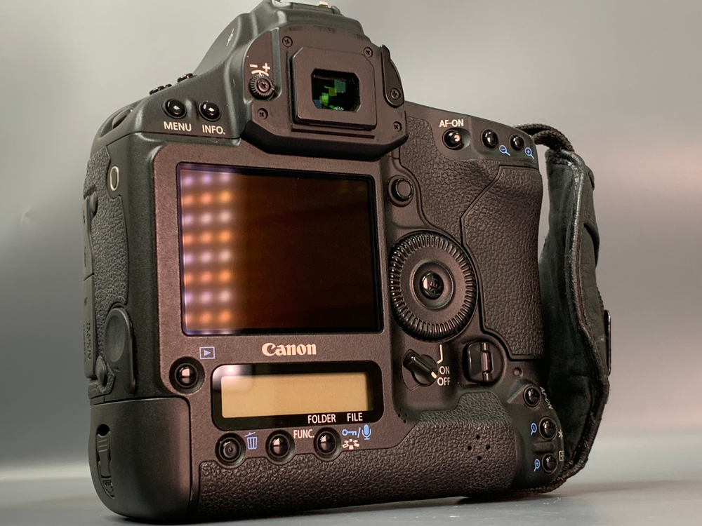 Canon EOS-1 Mark IV 148.160 кадров