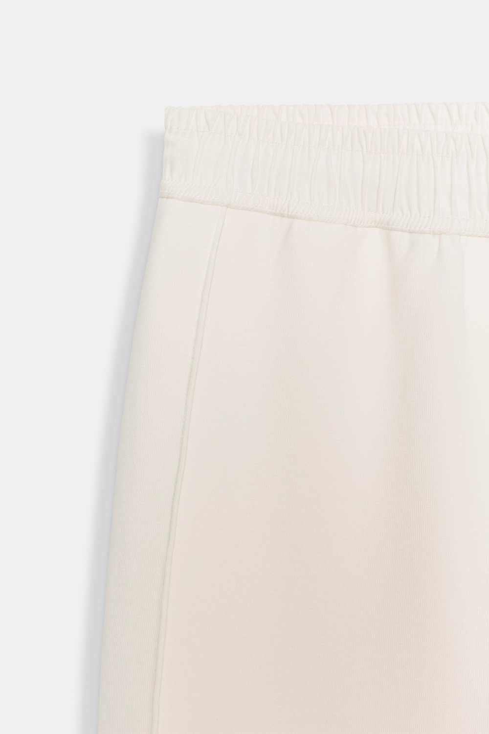 ПРЯМЫЕ БРЮКИ ИЗ ТРИКОТАЖА ИНТЕРЛОК С ДЕКОРАТИВНОЙ СТРОЧКОЙ — ZARA