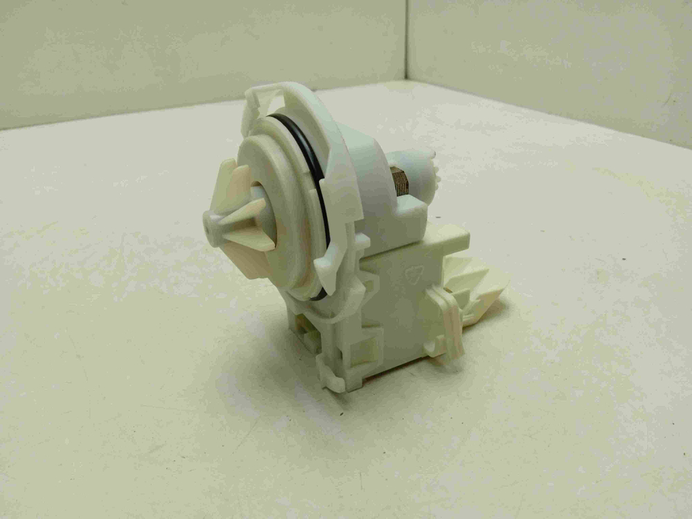 SGV57T13EU/05 ктп23 Сливной насос для посудомоечной машины Bosch 1109000092474 б/у