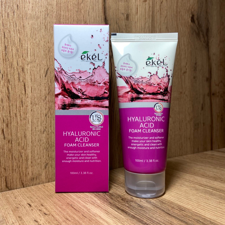 Пенка для умывания Ekel Hyaluronic Acid Foam Cleanser с гиалуроновой кислотой 100 мл
