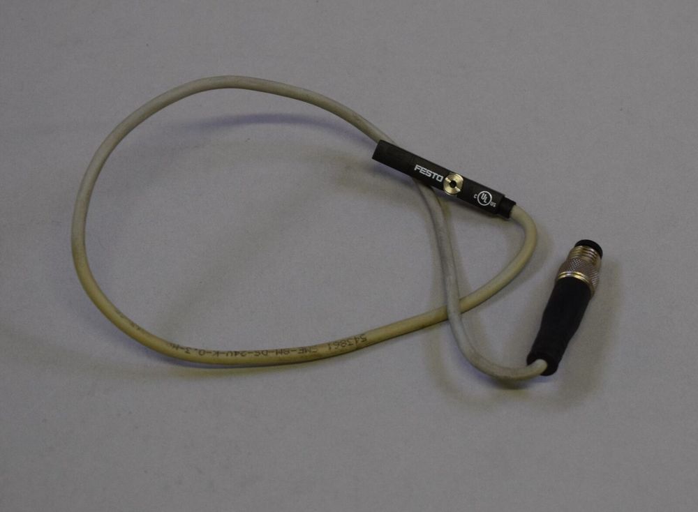 FESTO SME-8M-DS-24V-K-0,3-M8D FESTO SME-8M-DS-24V-K-0,3-M8D