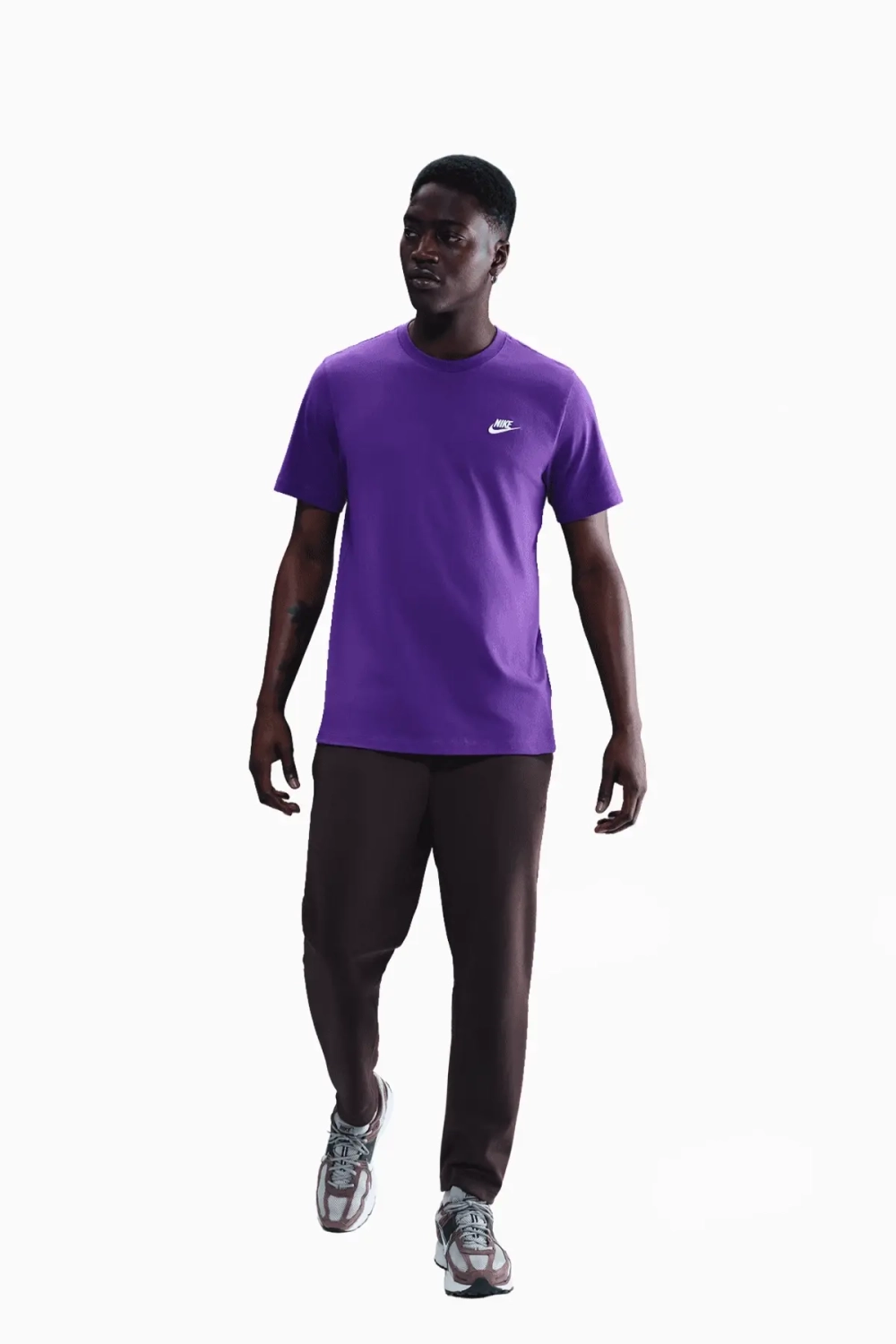 Футболка Nike Sportswear Club - фиолетовый