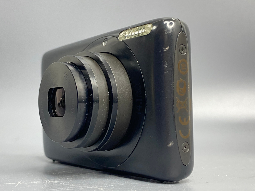 Canon Ixus 130