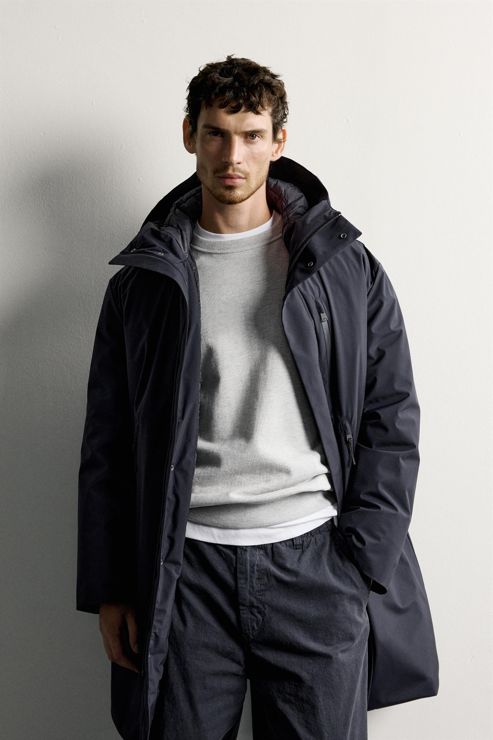 ТЕХНИЧЕСКАЯ ПАРКА С КАПЮШОНОМ WATER REPELLENT — ZARA