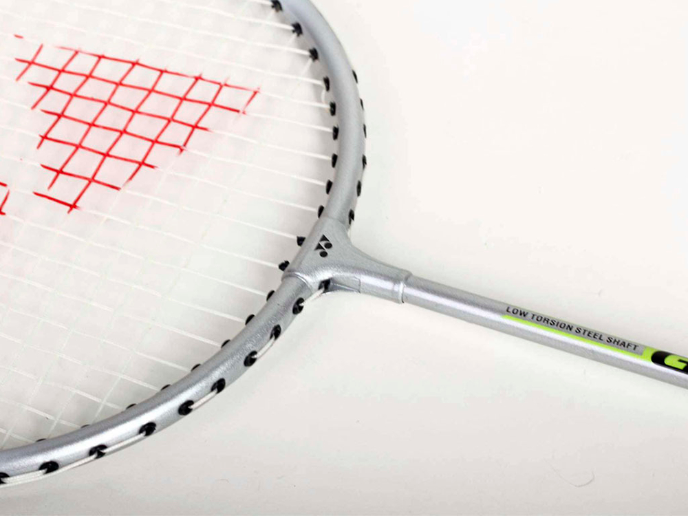 Ракетка для игры в бадминтон Yonex GR 101.