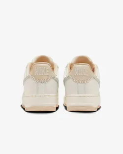 Кроссовки женские NIKE WMNS AIR FORCE 1 '07 CN CN