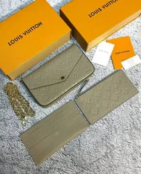 Клатч Louis Vuitton Felicie бежевый