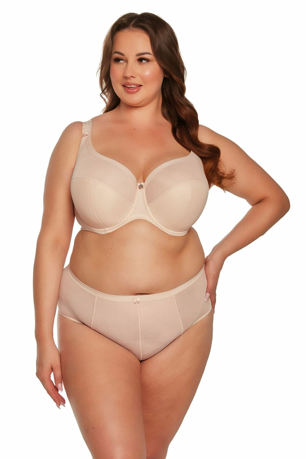 Бюстгальтер Sonia с чашками +size на тонком поролоне (Размер: 85K) (Цвет: черный)