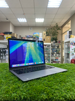 Б/У MacBook Air 13 2020 I3 8/256Gb
