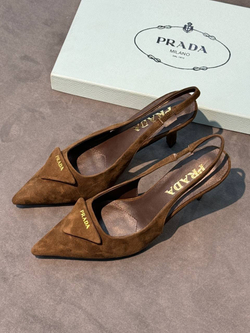 Туфли Prada