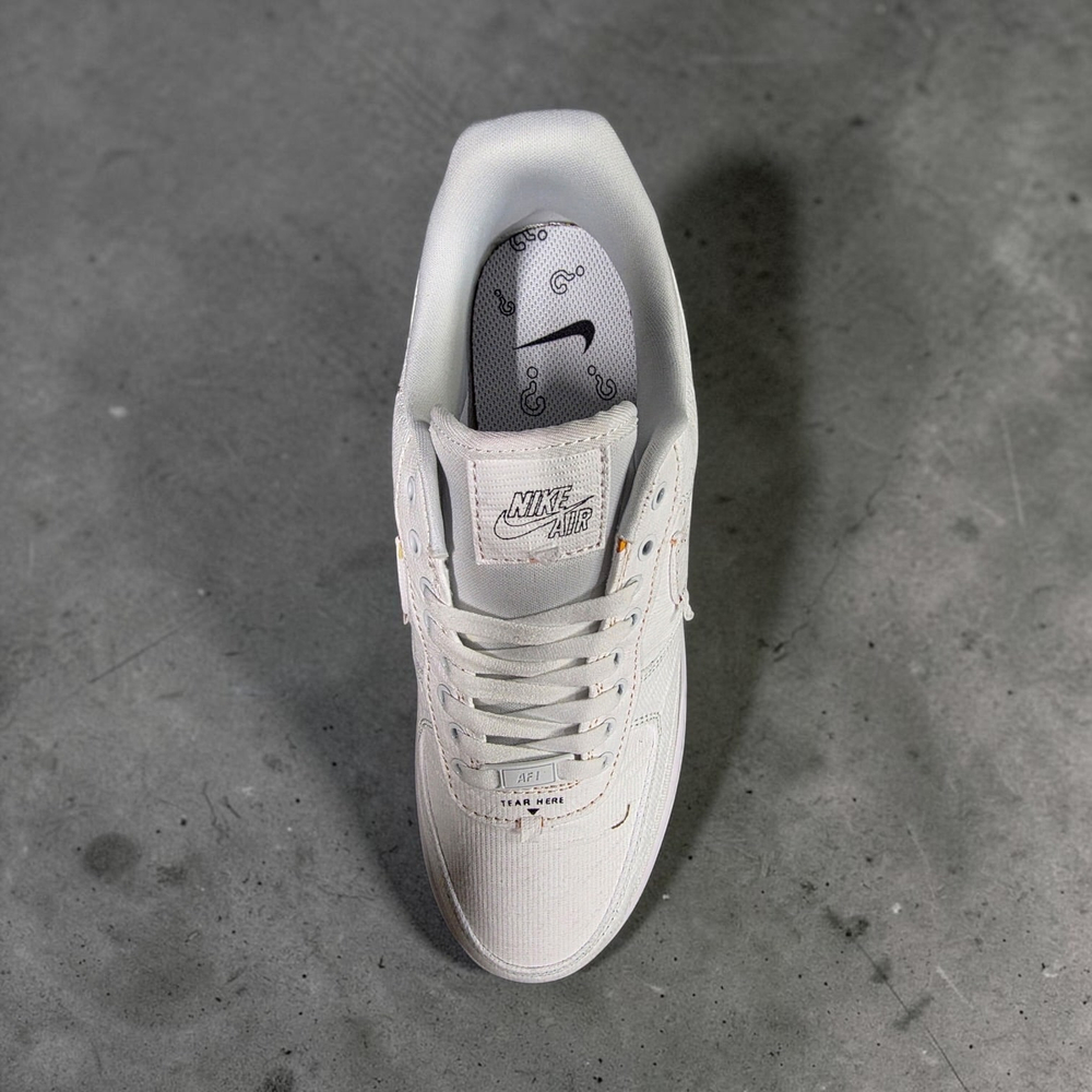 Nike Air Force 1 Low • Tear Away