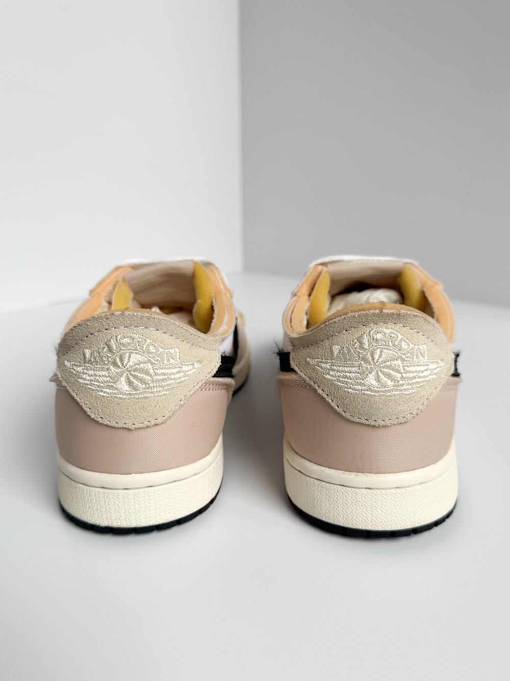 Новые кроссовки Nike Air, 39