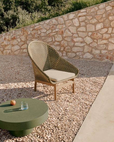 Кресло Olbia с высокой спинкой из искусственного ротанга и массива тика La Forma Испания