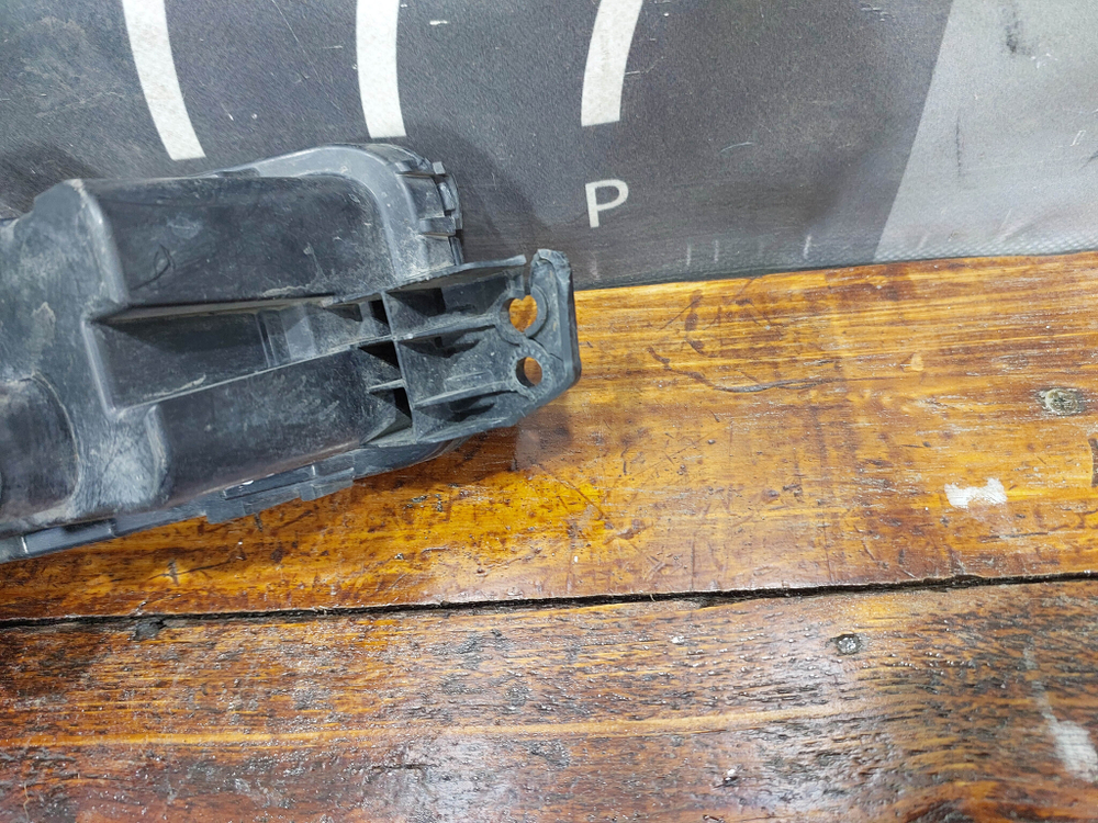 ПТФ передняя правая LED Tank 500 21-нв Б/У Оригинал 4116200XKV3AA
