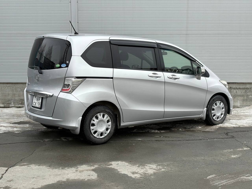 HONDA Freed, 2012 год выпуска, АКПП, 6 мест