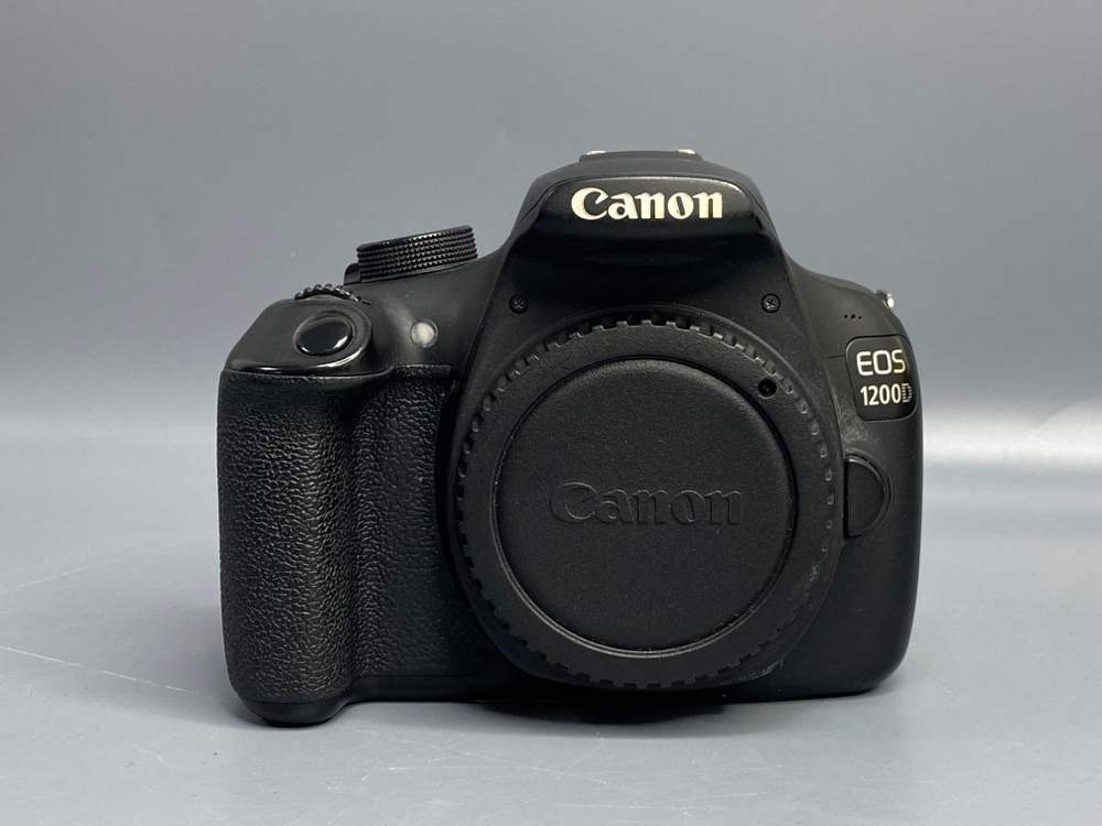 Canon EOS 1200D Body — не включается