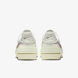 Кроссовки женские NIKE W AIR FORCE 1 PLT.AF.ORM