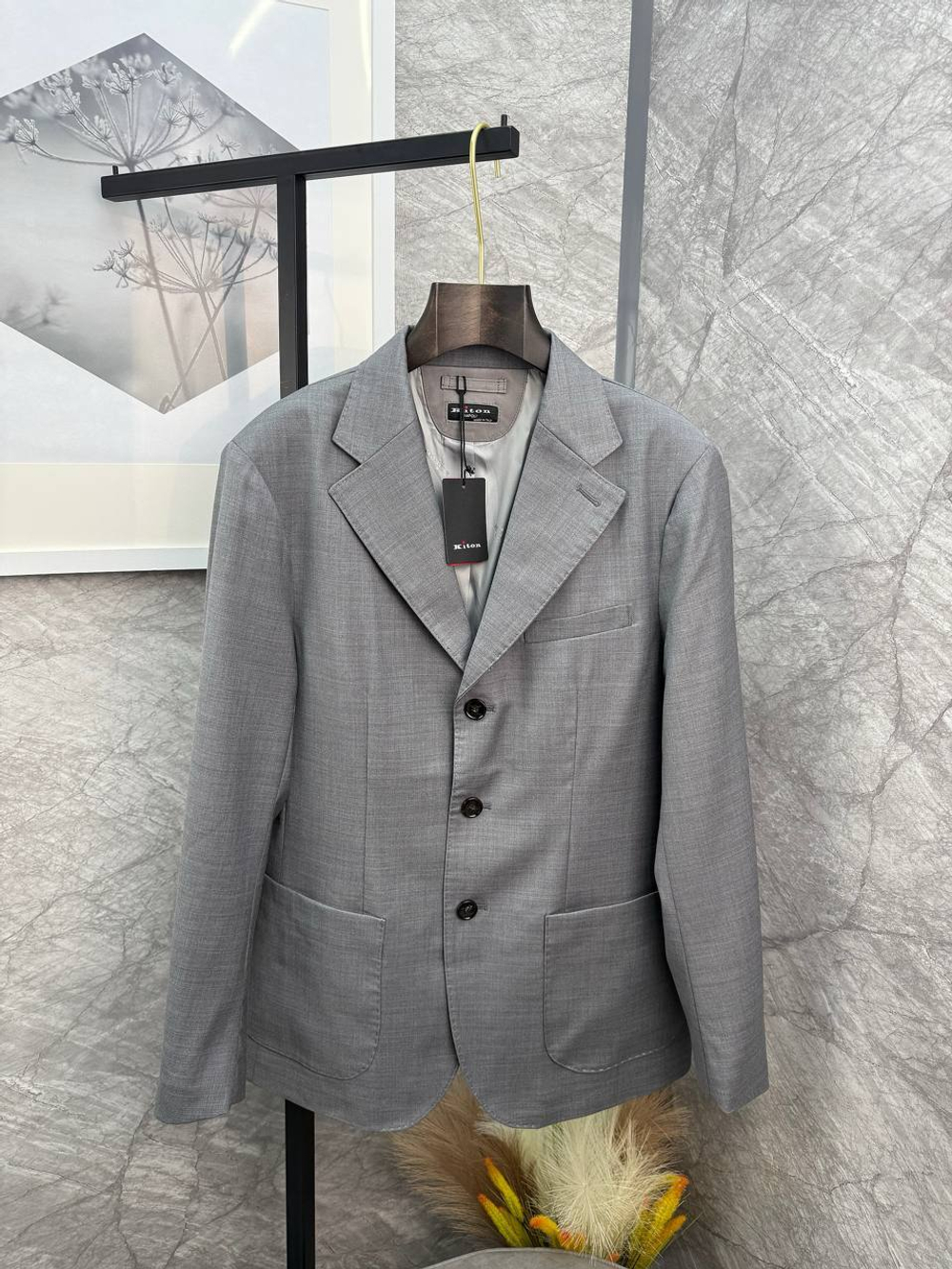 Костюм Kiton