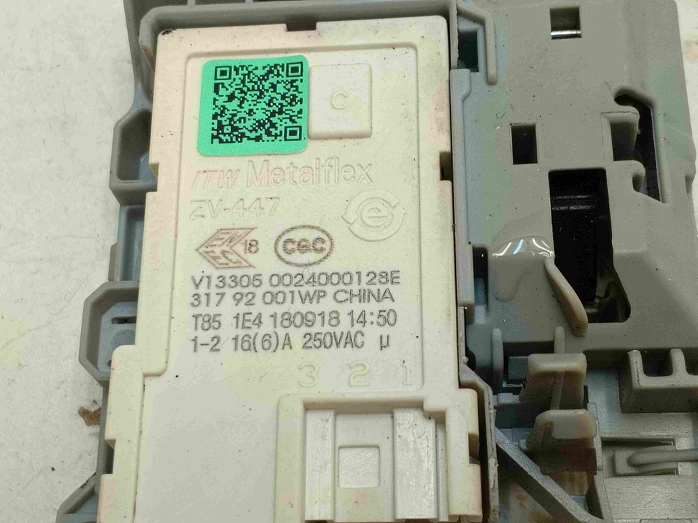HW60-12829A кт225 Блокировка люка для стиральной машины Haier HW60-12829A б/у