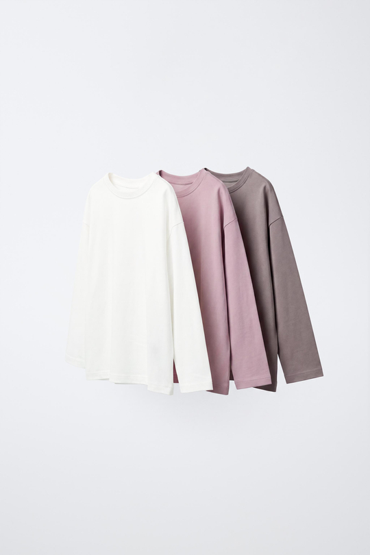 ZARA НАБОР ИЗ 3 ОДНОТОННЫХ ФУТБОЛОК, ТЕМНЫЙ АНТРАЦИТ