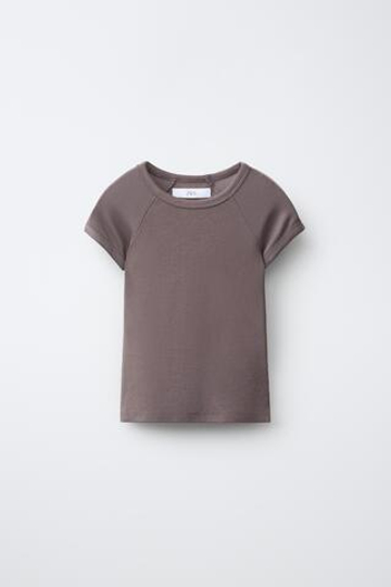 ZARA ОДНОТОННАЯ ФУТБОЛКА ИЗ ХЛОПКА И МОДАЛА, СЕРОВАТО-КОРИЧНЕВЫЙ