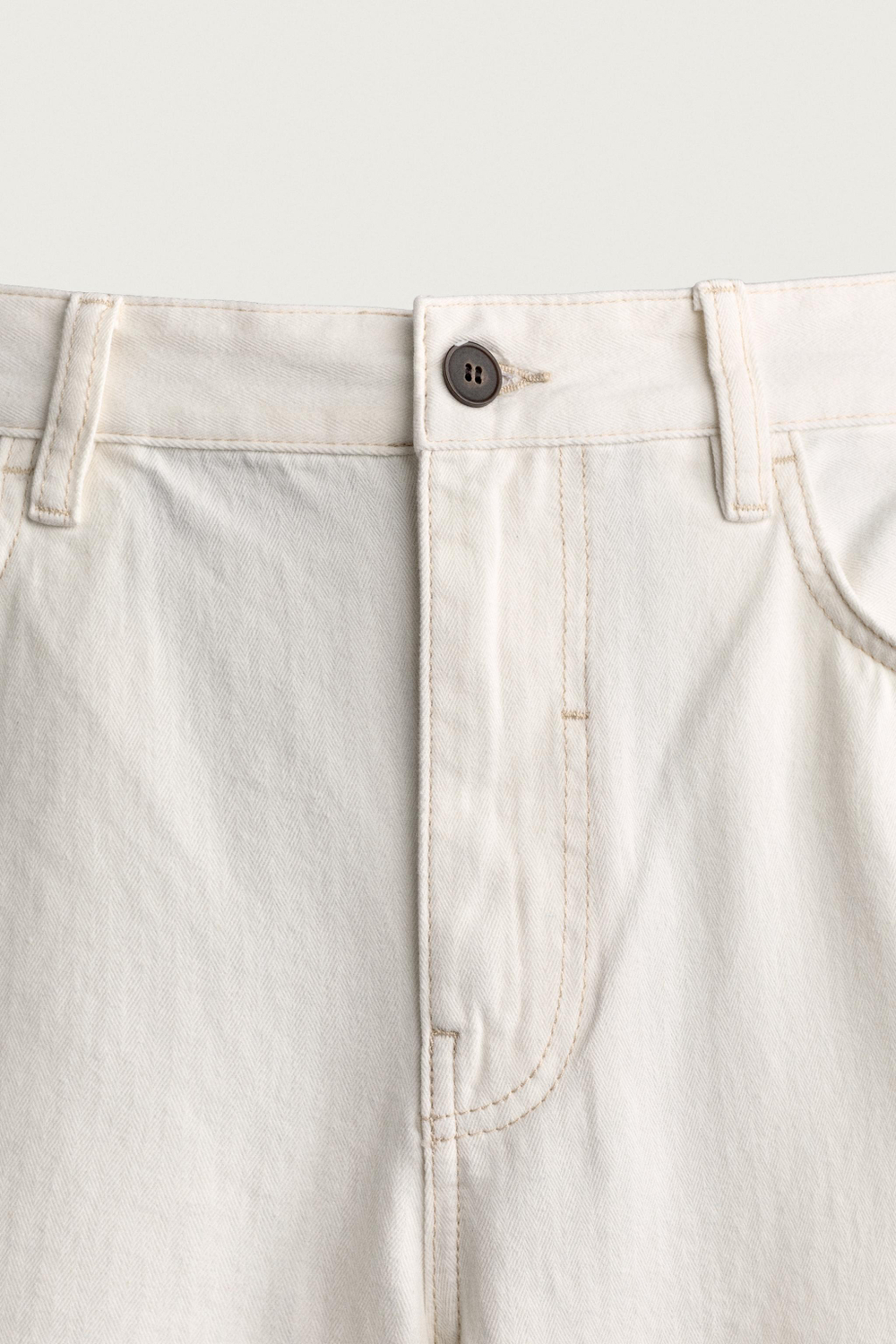 ДЖИНСЫ STRAIGHT FIT — ZARA · 0840/305