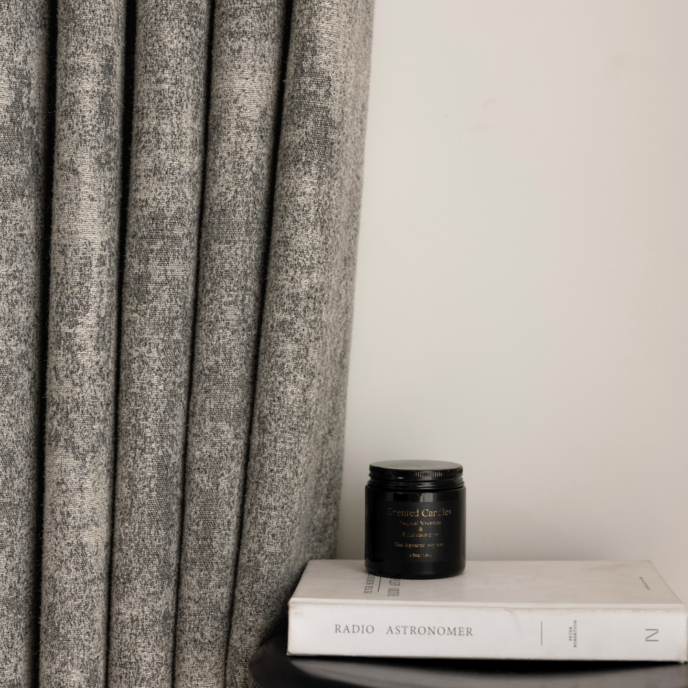 Шерстяная портьерная ткань «Graphite Tweed» — натуральная шерсть с мелким твидовым меланжем для штор от пола до потолка