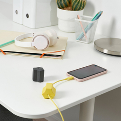 IKEA HAVSKÅL  (ИКЕА ХАВСКОЛ)  -  Утяжелитель для кабеля USB, 2 шт - чёрный/жёлтый