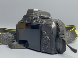 Nikon D5300 Kit 18-55mm 5 900 кадров