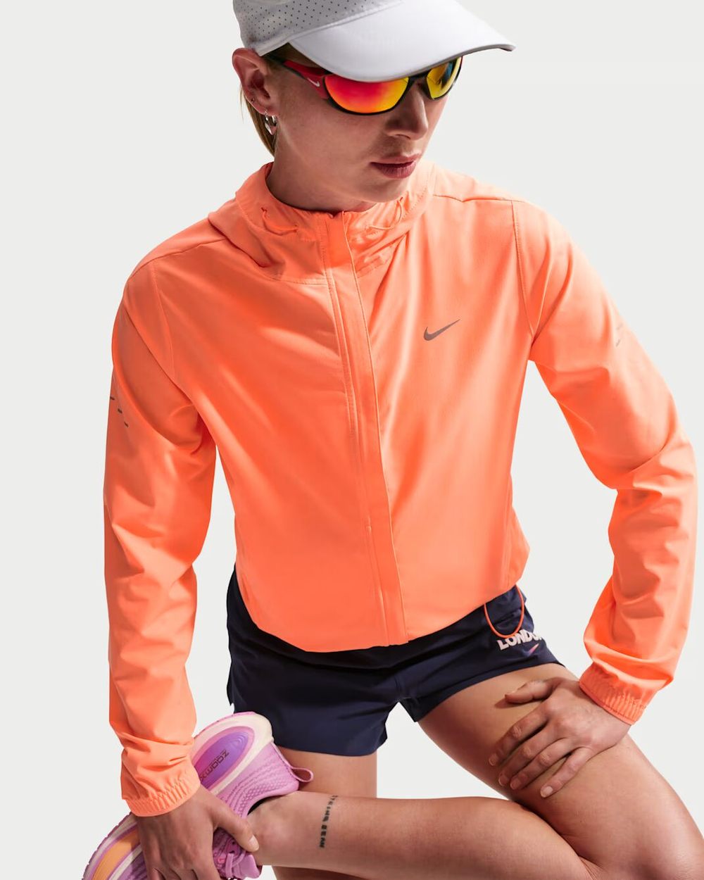 Nike Swift Складная женская куртка для бега Repel - NIKE