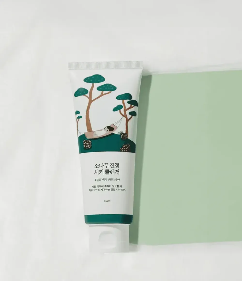 Успокаивающая очищающая пенка для лица ROUND LAB Pine Calming Cica Cleanser 150 мл. (Срок годности до 20.01.2028)