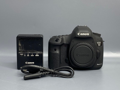 Canon EOS 5D Mark III