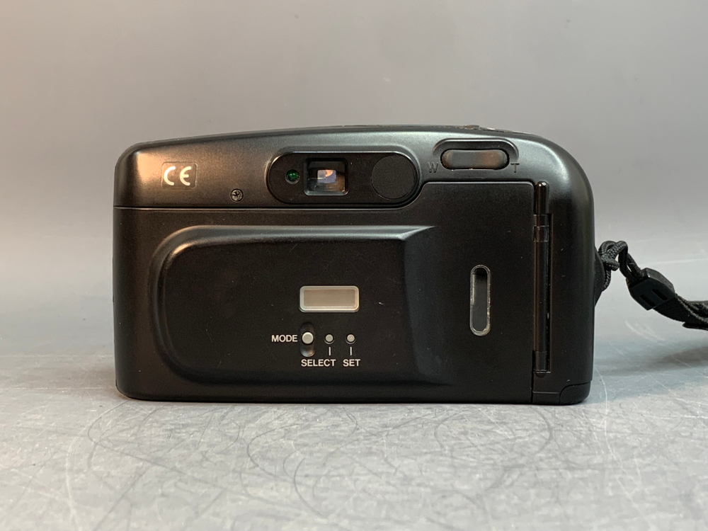 Yashica Zoomate 70
