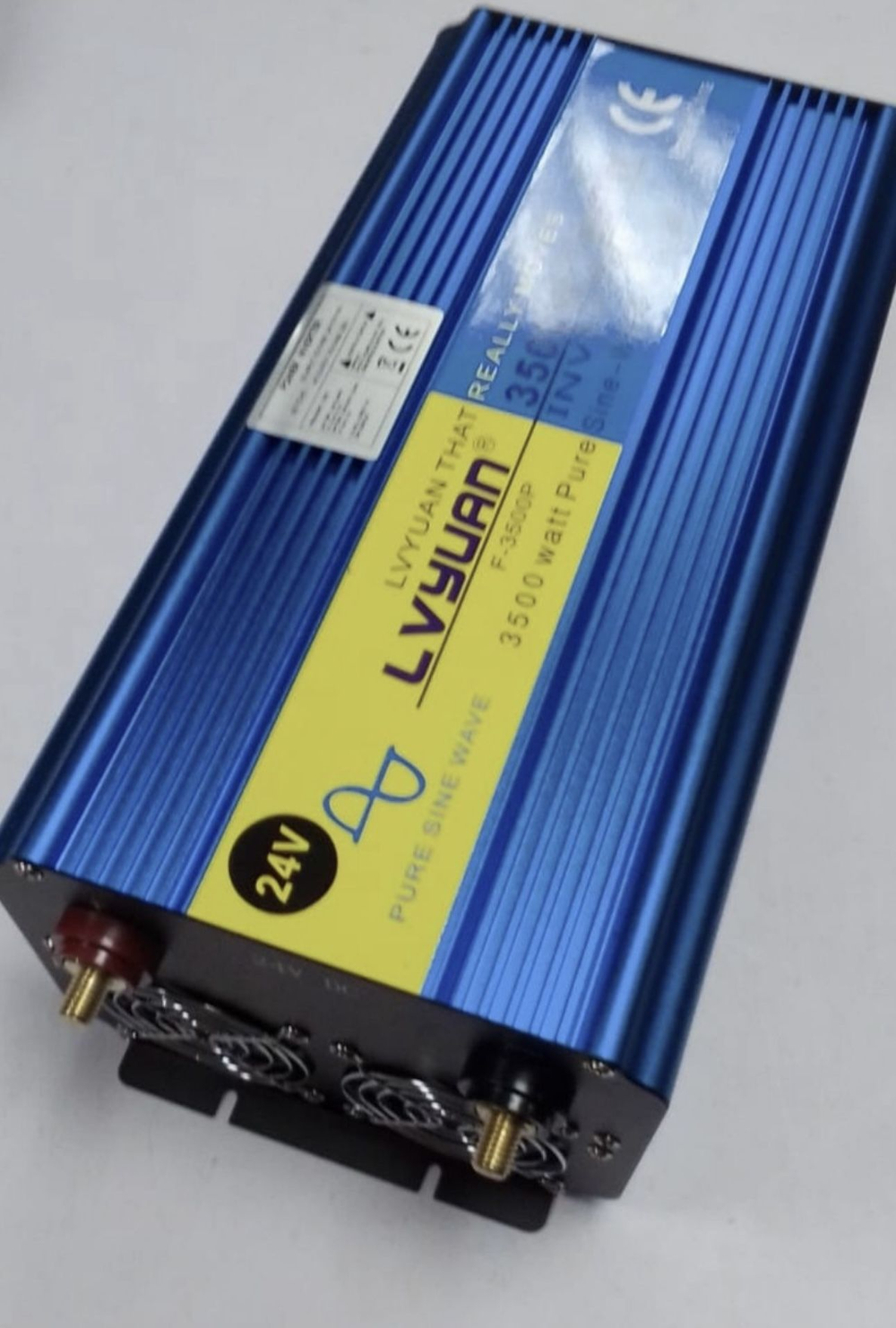 Инвертор 24V-220V 7000W/3500W чистый синус пульт управл. Lvyuan