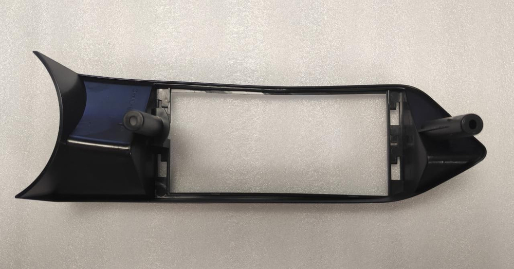 Установочный комплект для MERCEDES C class / G class / CLK W204 2011-2014 NTG 4.5  KUBERG MKD-BC008·11-14-C