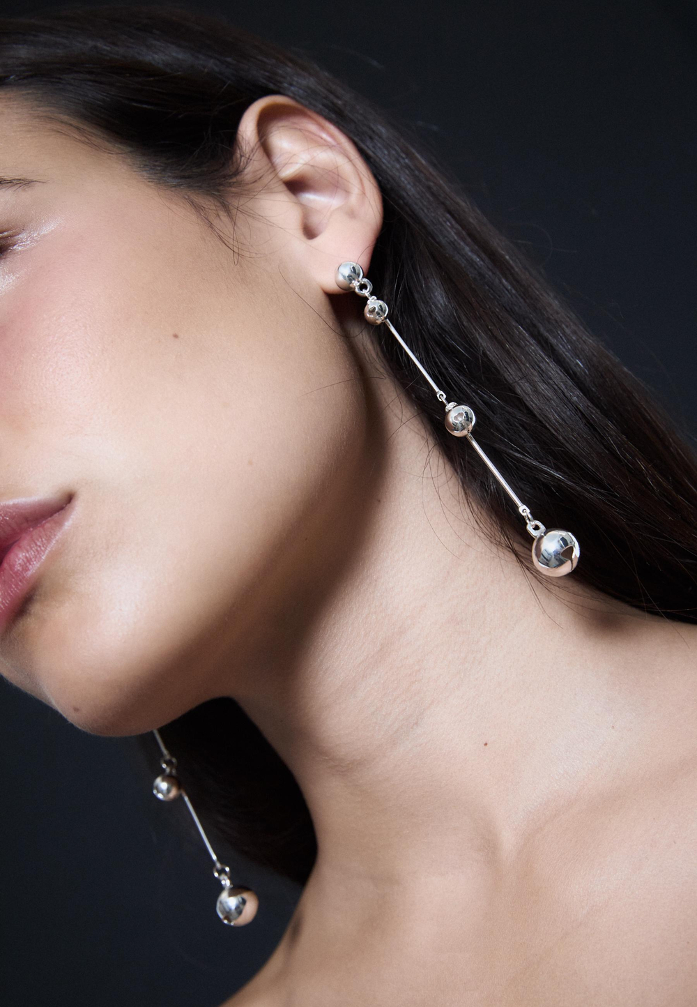 STRADIVARIUS Длинные серьги из бисера, серый