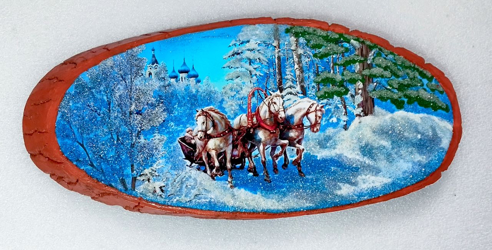 Панно на срезе дерева " Русская тройка" 54-58см