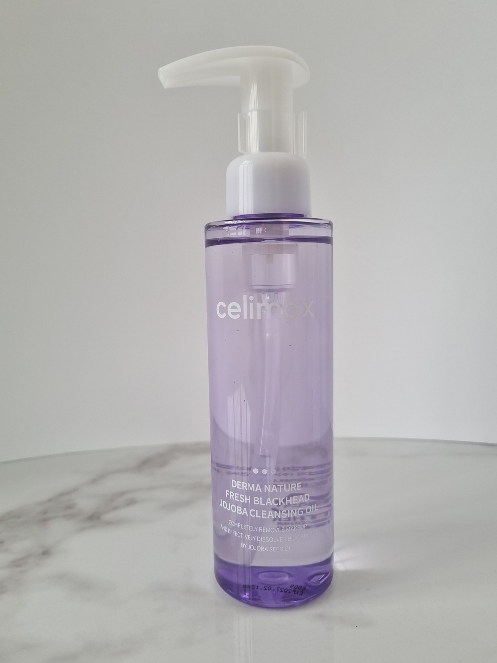 Гидрофильное масло от чёрных точек Celimax Derma Nature Fresh Blackhead Jojoba Cleansing Oil 150 мл