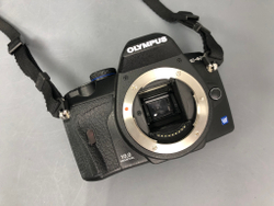Olympus E-420 Body