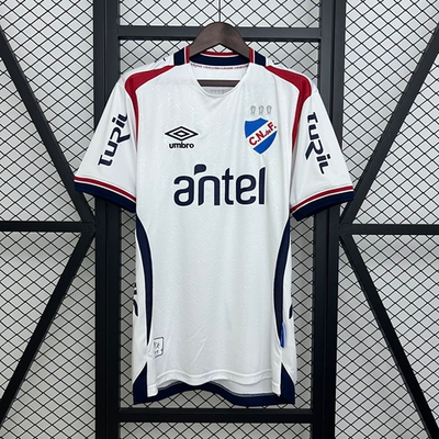Альтернативная форма «Насьональ» 25/26