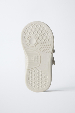 ZARA КОЖАНЫЕ КРОССОВКИ С РЕМЕШКАМИ BAREFOOT, БЕЛЫЙ