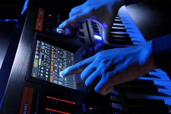 ROLAND JUPITER-80