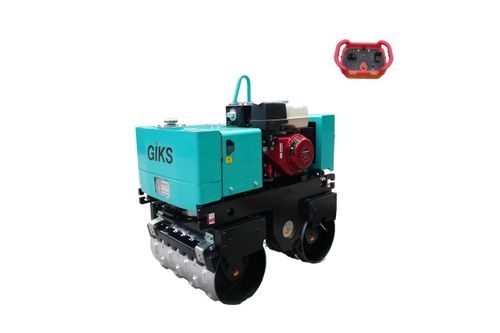 Виброкаток траншейный GIKS GVR-800HR бензиновый, на пульте - [800 кг / HONDA GX390]