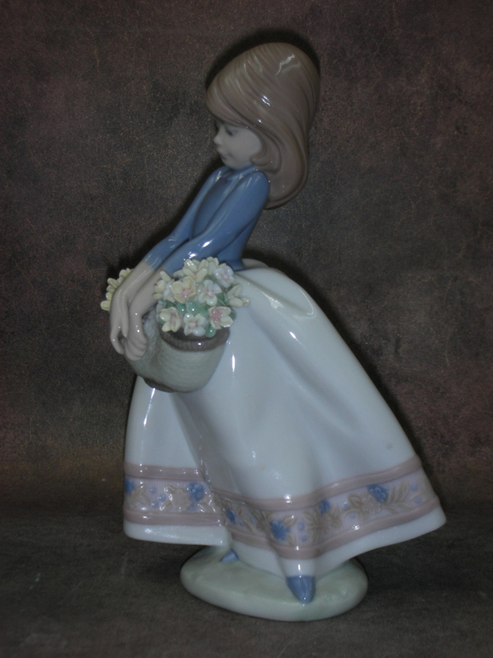 Статуэтка. Фарфор. Майские цветы. Lladro. Испания